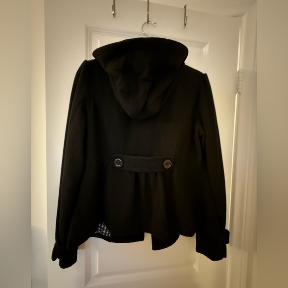 Tulle Black Pea Coat with Patterned Lining - Picture 6 of 6